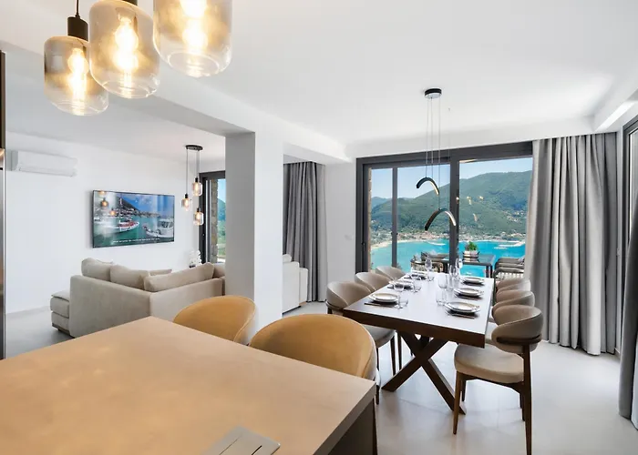 Azzura * Vasiliki